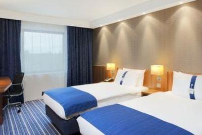 фото отеля Holiday Inn Express London-Heathrow T5