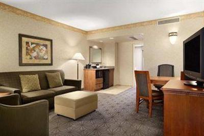 фото отеля Embassy Suites Hotel Columbia - Greystone