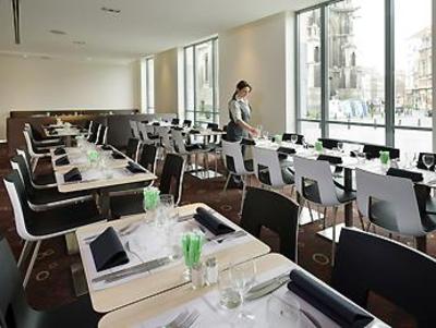 фото отеля Novotel Brussels Centre