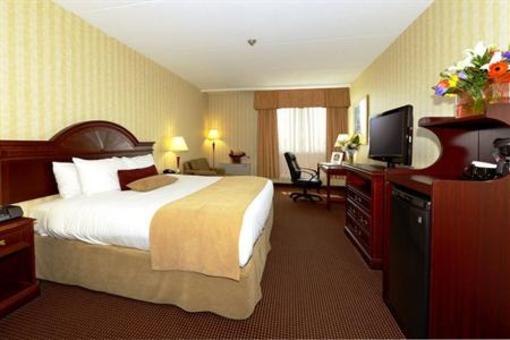 фото отеля BEST WESTERN Toronto Airport West