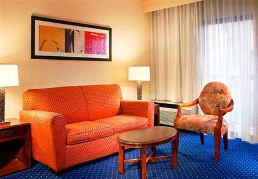 фото отеля Courtyard by Marriott Williamsburg