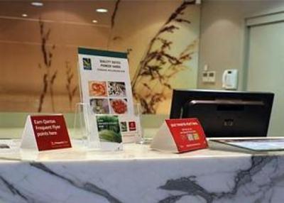 фото отеля Quality Suites Pioneer Sands