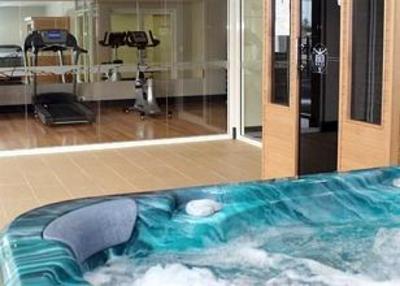 фото отеля Quality Suites Pioneer Sands