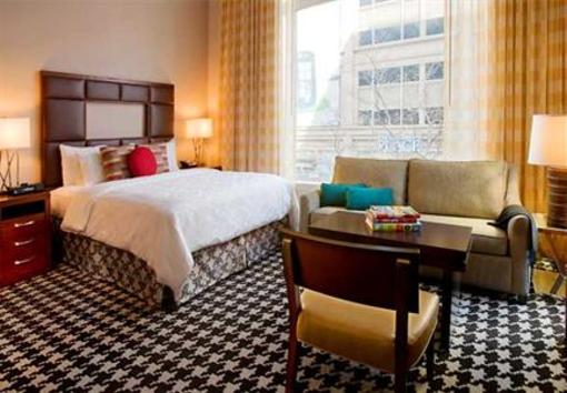 фото отеля Courtyard by Marriott Denver Downtown