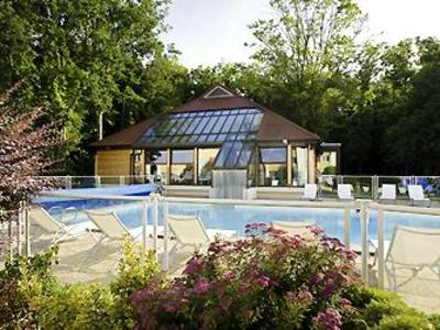 фото отеля Novotel Fontainebleau Ury