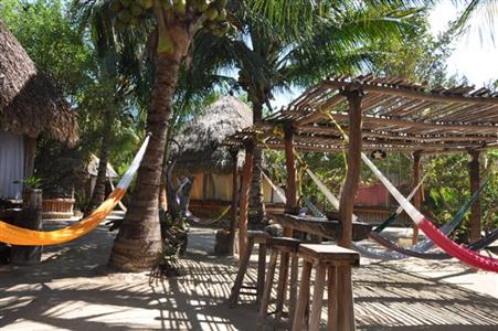 фото отеля Hostel & Cabanas Ida y Vuelta Camping