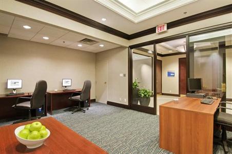 фото отеля Hilton Toronto Airport & Suites
