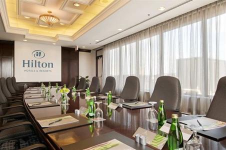 фото отеля Hilton Toronto Airport & Suites