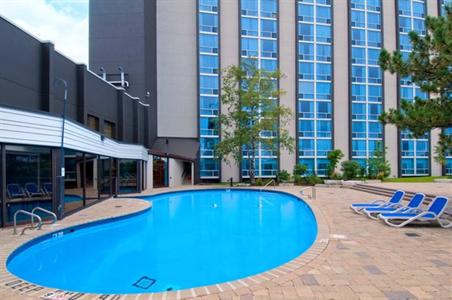 фото отеля Hilton Toronto Airport & Suites
