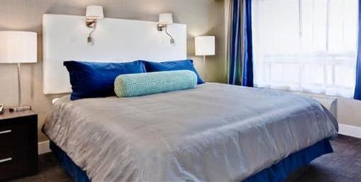 фото отеля Sandman Signature Hotel & Suites Langley