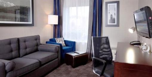 фото отеля Sandman Signature Hotel & Suites Langley