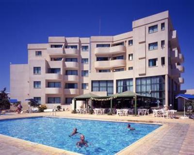 фото отеля Isaac Hotel Apartments Paralimni