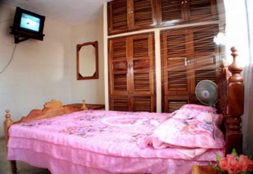 фото отеля Hostal Noel y Nury