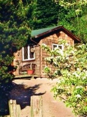 фото отеля Alderwood Farm Cozy Cottage