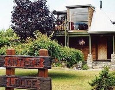 фото отеля Antler Lodge