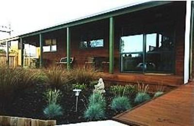 фото отеля Antler Lodge
