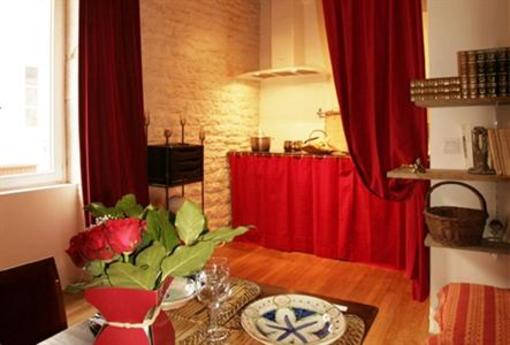 фото отеля Cote-Serein – Duplex La Loge