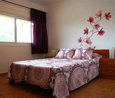 фото отеля Apartamentos Can Guell