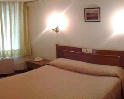 фото отеля Hostal Avila