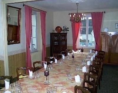 фото отеля Hotel Restaurant le Chalet Guemene-Penfao