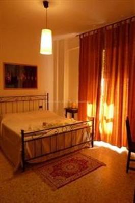 фото отеля Bed&Breakfast VILLA ADRIANA
