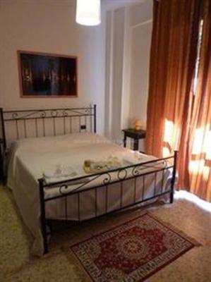 фото отеля Bed&Breakfast VILLA ADRIANA