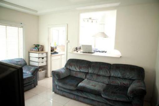 фото отеля Howard's Hostel-Hotel