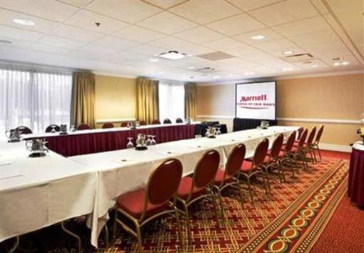 фото отеля Marriott Fairfax Fair Oaks Mall