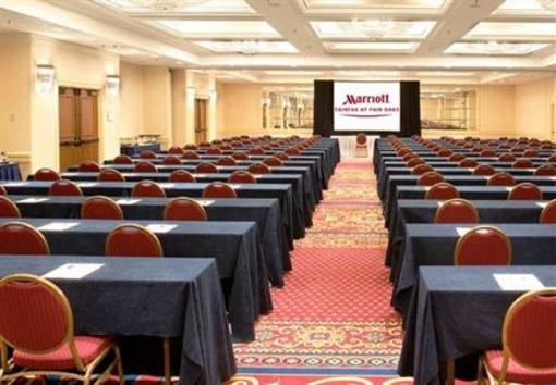 фото отеля Marriott Fairfax Fair Oaks Mall