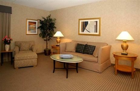 фото отеля Doubletree Hotel Bradley International Airport