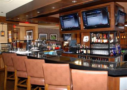 фото отеля Doubletree Hotel Bradley International Airport