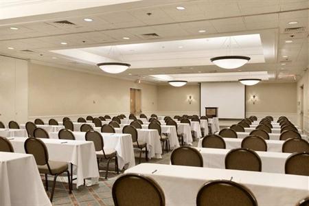 фото отеля Doubletree Hotel Bradley International Airport