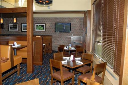 фото отеля Doubletree Hotel Bradley International Airport
