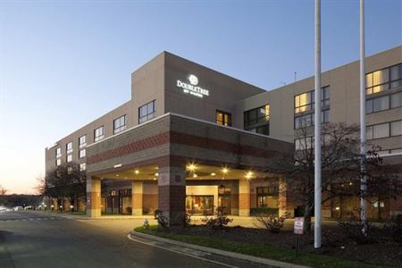 фото отеля Doubletree Hotel Bradley International Airport