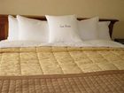 фото отеля Doubletree Hotel Bradley International Airport