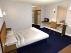 фото отеля Travelodge Lolworth