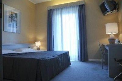 фото отеля Mediterraneo Hotel Cagliari
