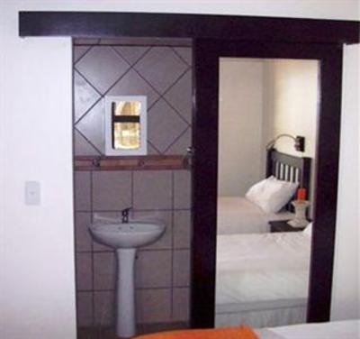 фото отеля Towers Lodge