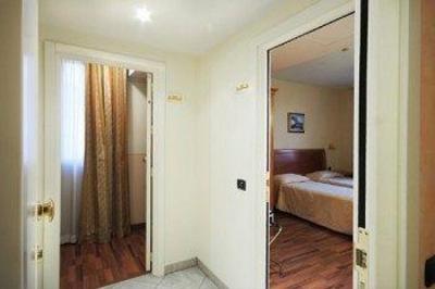 фото отеля Tricolore Hotel Reggio Emilia