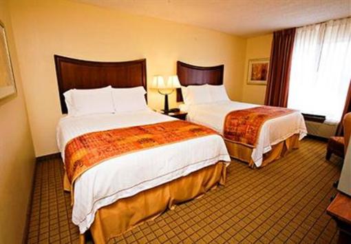 фото отеля Fairfield Inn Charlotte/Northlake