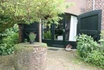фото отеля Bed & Breakfast Kerkplein 5
