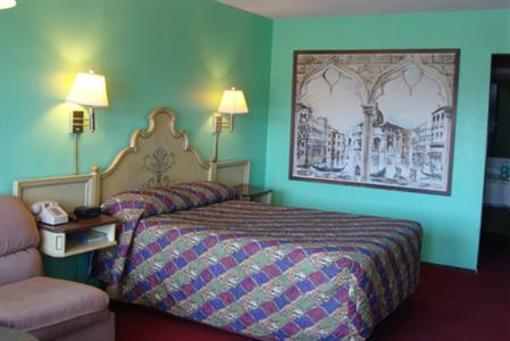 фото отеля Gray Plaza Motel West Frankfort