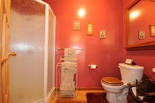 фото отеля Sugarbush Guest House B&B