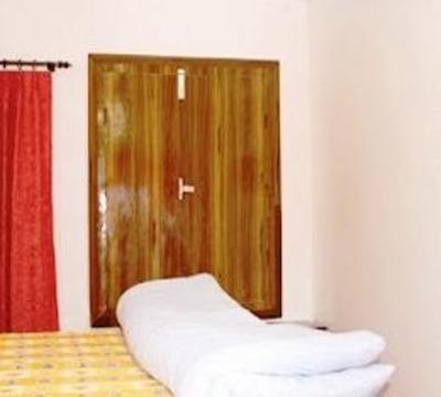 фото отеля Hotel Kurmanchal