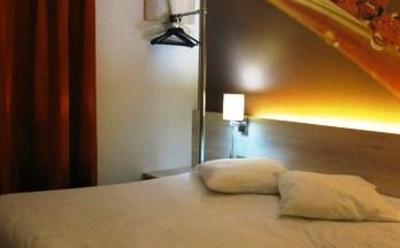 фото отеля Hotel Marmotte Montargis