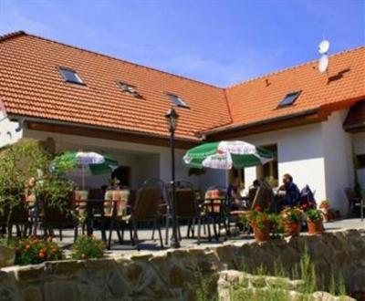 фото отеля Penzion U Cerneho Potoka