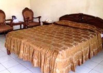 фото отеля Hotel Istana Pekalongan