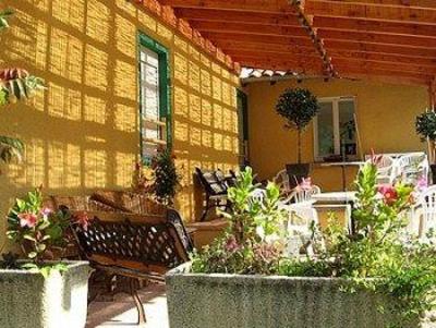 фото отеля Auberge De La Boucle Hotel Saint-Nizier-d'Azergues