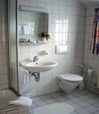 фото отеля Hotel Schwabischer Hof