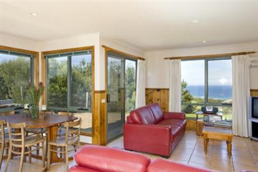 фото отеля Johanna Seaside Cottages